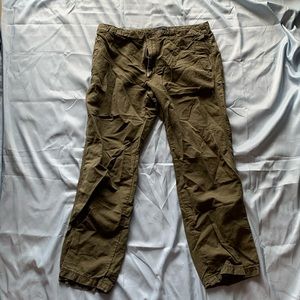 Banana Republic Men’s 38/32 Pants-Olive Drab